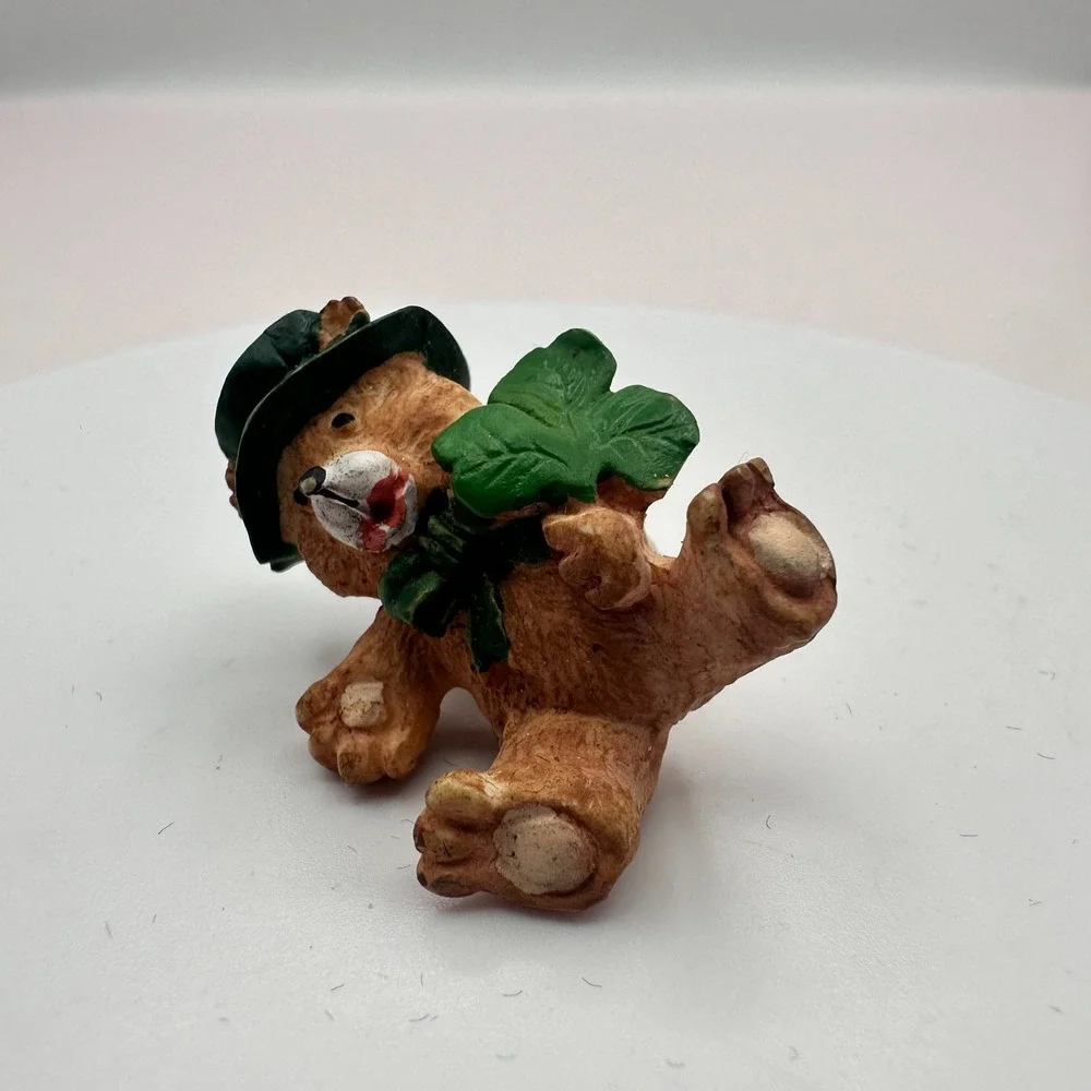 Vintage 90s St Patricks‎ Day Teddy Bear Shamrock Green Hat Lapel Pin Jewelry Y2K